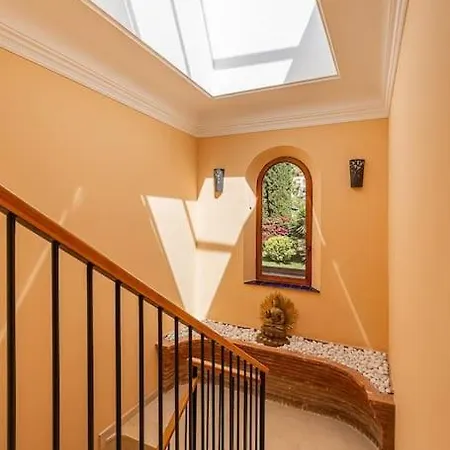 Villa Tranquil 3 Bed With Private Pool + Sea View! Benalmádena