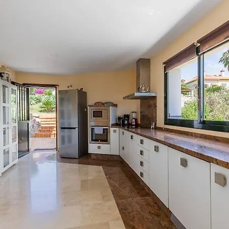 Tranquil 3 Bed With Private Pool + Sea View! * Benalmádena